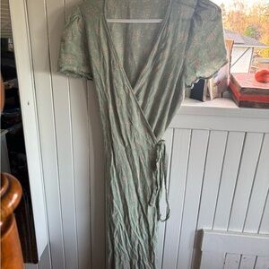 GAP Floral Maxi Dress in Sage Green
